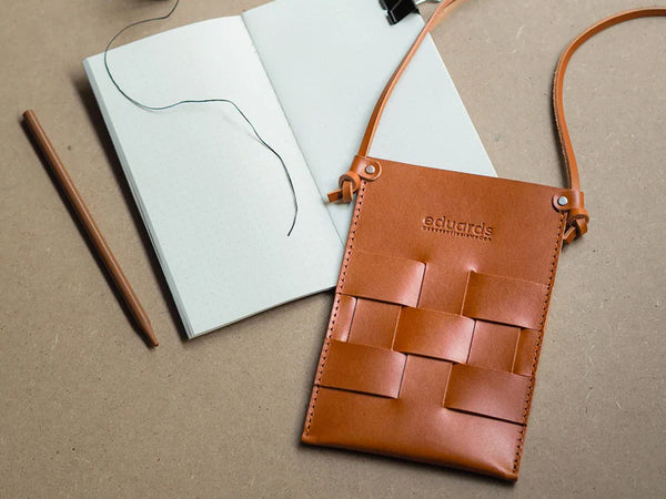 Näver Pocket Bag/Phone Bag - Cognac leather