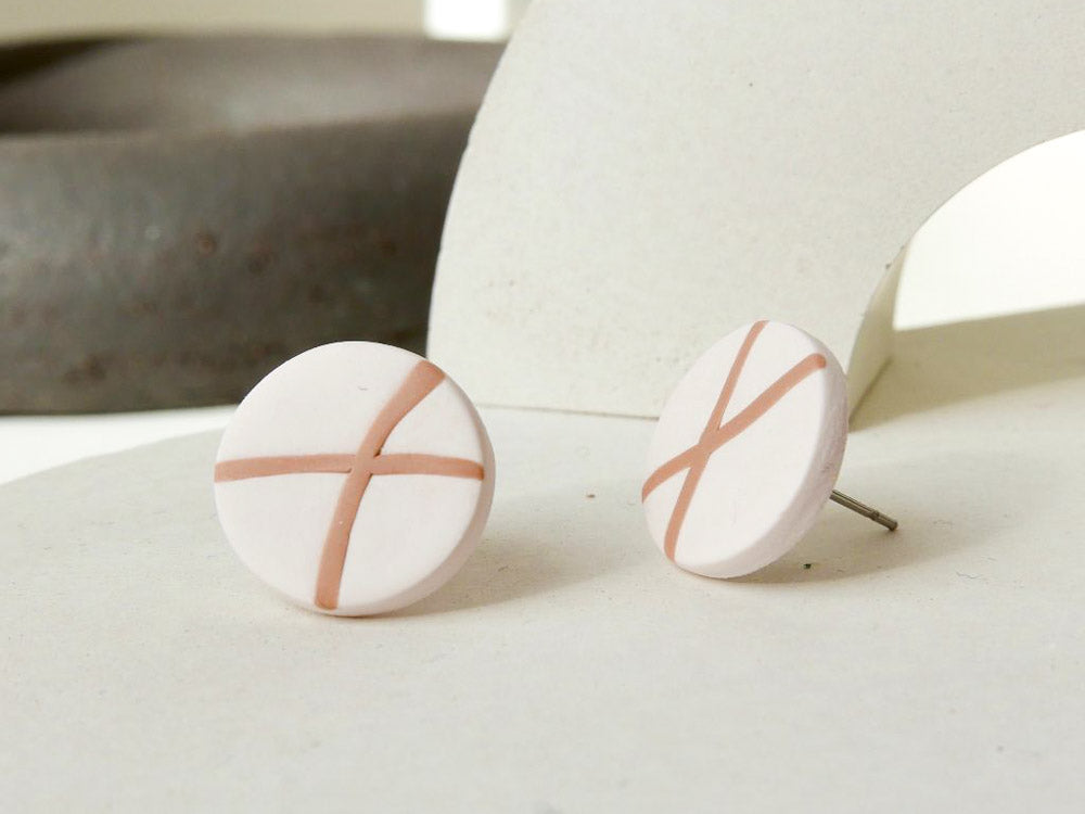 Circle Stud Earrings - Minimalist Brushstrokes Nude