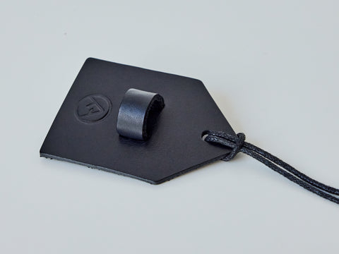 Leather glasses/sunglasses holder - House, Black