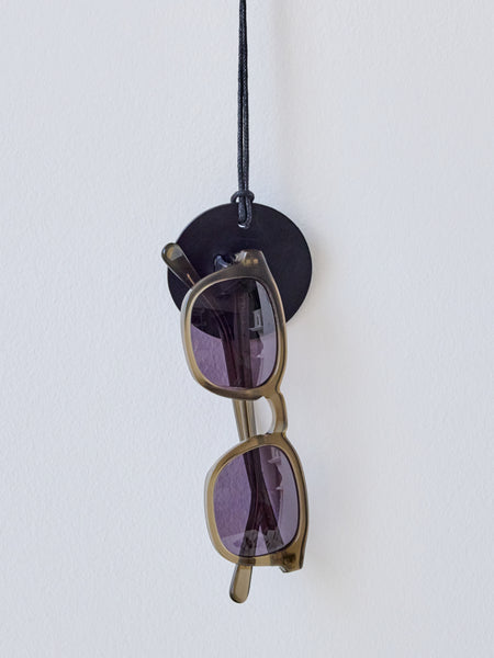 Leather glasses/sunglasses holder - Circle, Black
