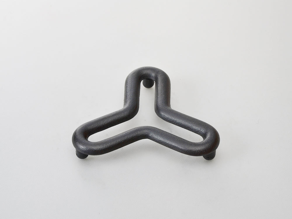 Pot Stand Mitsunami - Cast Iron Black