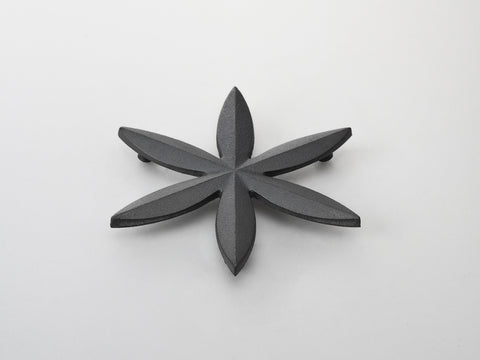 Pot stand/Sasakuruma - Cast Iron Black