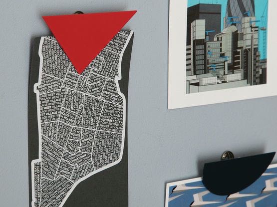 Geometric photo clip - dark grey