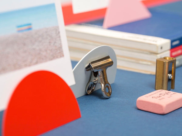 Geometric photo clip - white