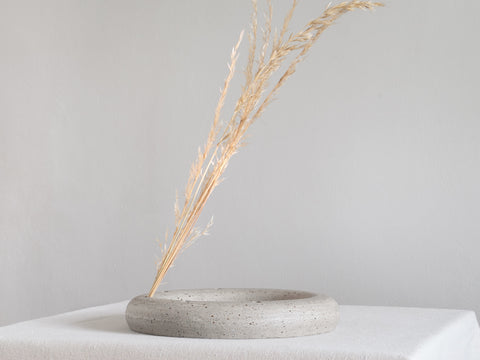 Minimal Raw Ceramic Ikebana Circle Vase