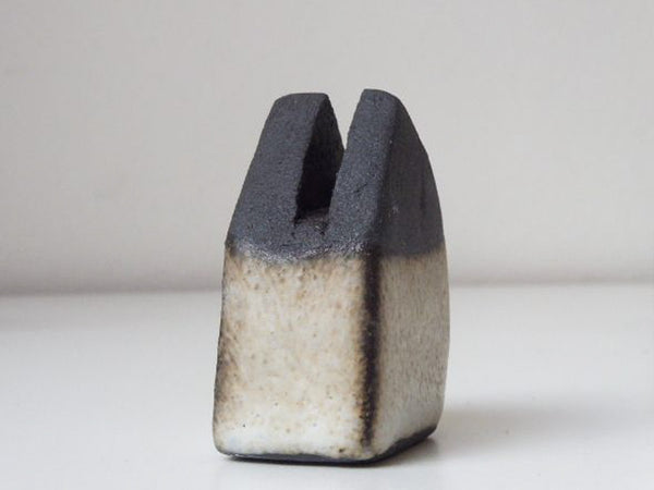 Mountain House Card Holder | Black Clay Ceramics