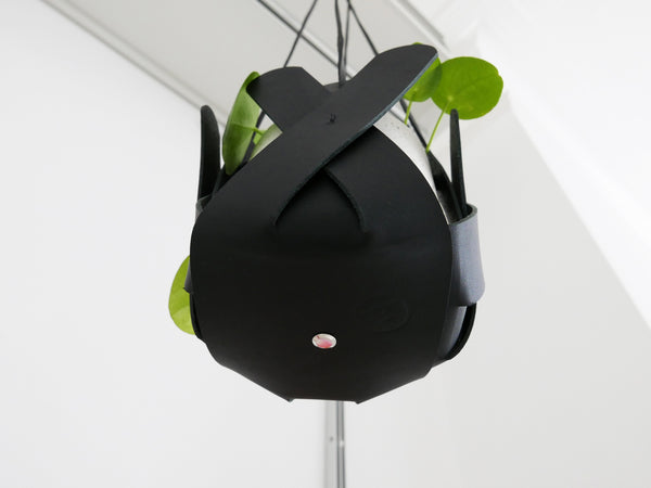 Hanging Petal Planter - Black