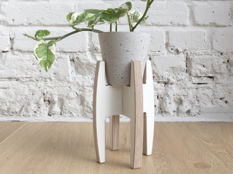 Plystand in white - small